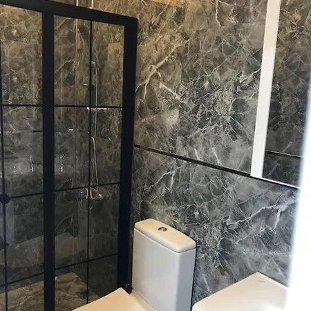 Apartment Lara Caddesi,denize Sahile 300 M